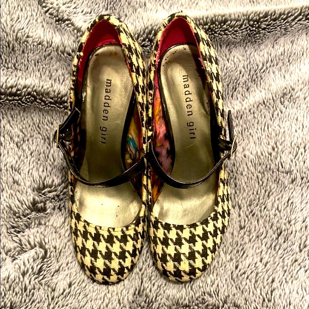 Madden Girl Black and White Houndstooth Flats